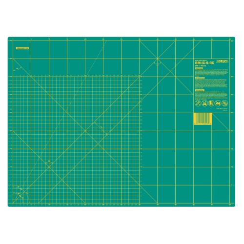 Olfa&#039;s self-healing Cutting Mat: 60 x 45cm / 24 x 18in back