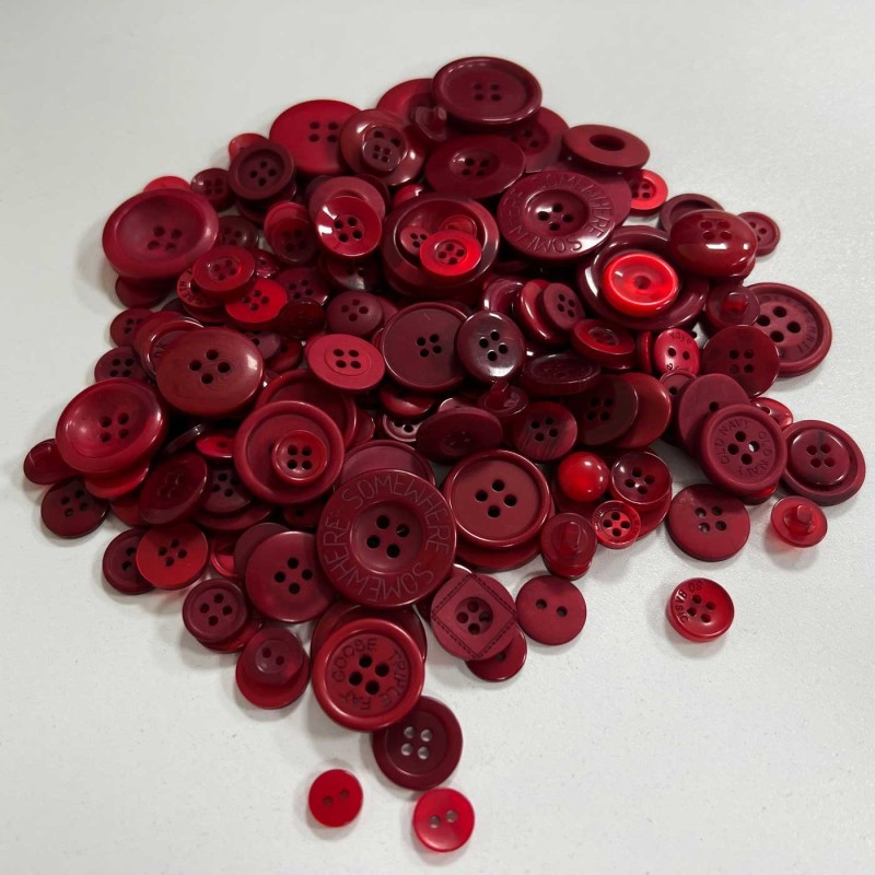 Crafting Buttons Assorted Sizes 120g Red2